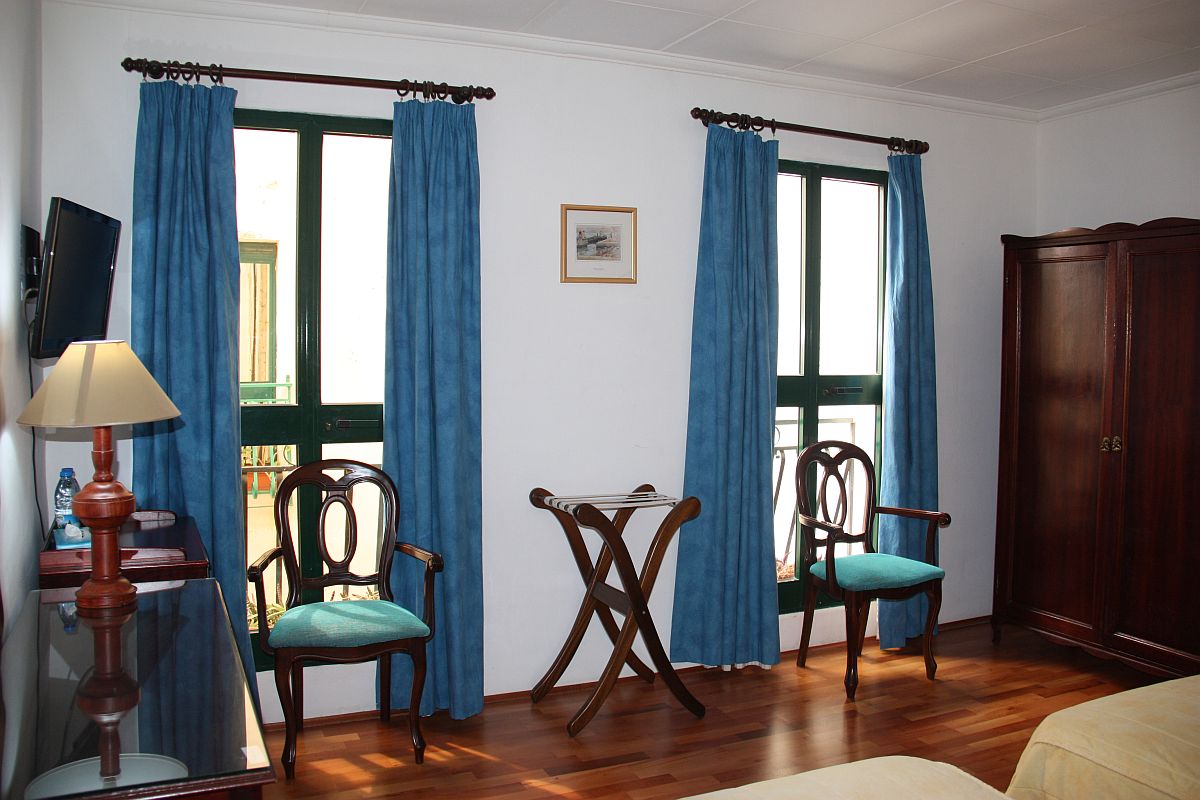 Twin internal room at Castille Hotel in Valletta