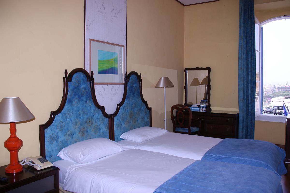 Standard Twin room at Castille Hotel